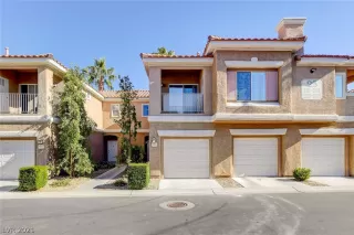 Photo #1: 2353866 Listing 