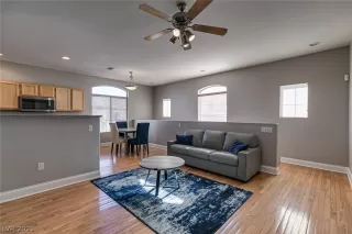 Photo #1: 2353883 Listing 