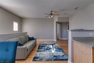 Photo #5: 2353883 Listing 