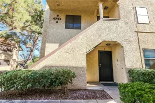 Photo #3: 2353886 Listing