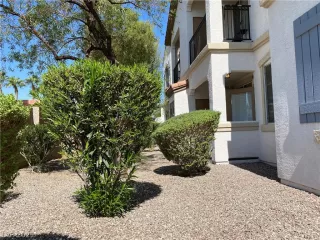 Photo #4: 2353932 Listing