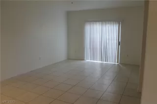 Photo #4: 2353936 Listing 