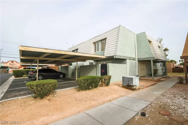 MLS: 2354024 Condo For Sale