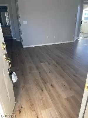 MLS: 2354035 Condo For Sale