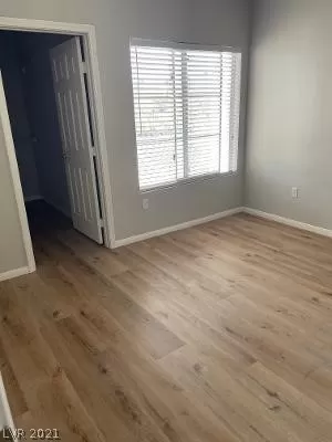 Photo #5: 2354035 Listing 