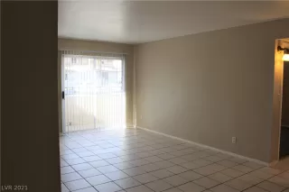 Photo #3: 2354040 Listing 