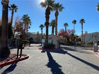 Photo #1: 2354058 Listing 