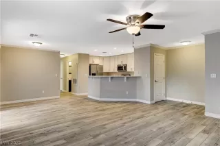 Photo #2: 2354093 Listing 