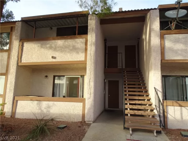 MLS: 2354098 Condo For Sale