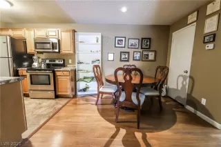 Photo #5: 2354134 Listing 