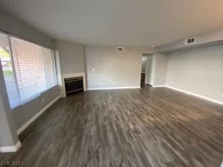 Photo #3: 2354139 Listing 