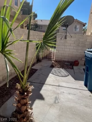 Photo #1: 2354157 Listing