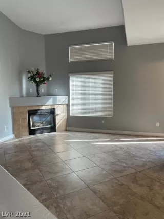 Photo #2: 2354157 Listing