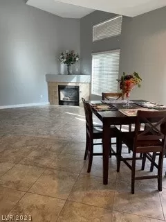 Photo #3: 2354157 Listing