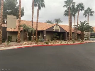 Photo #2: 2354209 Listing 