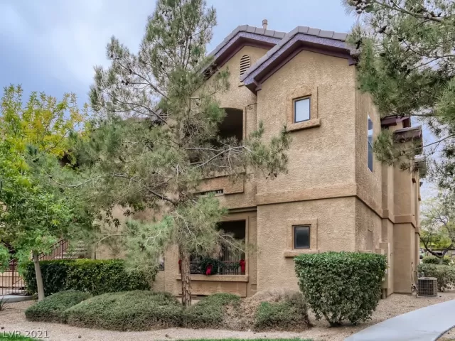 MLS: 2354315 Condo For Sale