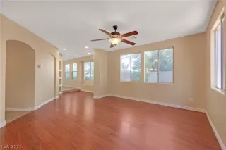 Photo #3: 2354333 Listing