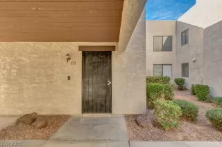 Photo #5: 2354339 Listing