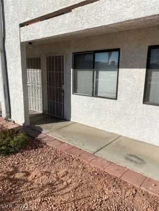 Photo #1: 2354351 Listing 