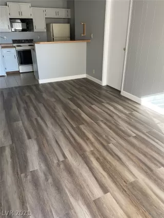 Photo #3: 2354351 Listing 