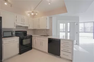 Photo #2: 2354368 Listing 