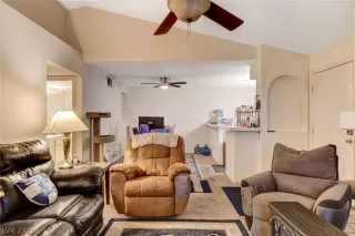 Photo #4: 2354396 Listing 