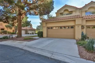 Photo #1: 2354397 Listing