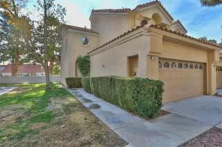 Photo #2: 2354397 Listing