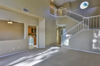 Photo #4: 2354397 Listing