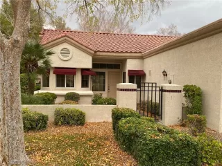 Photo #1: 2354399 Listing 