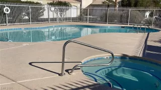 Photo #4: 2354453 Listing 