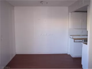 Photo #2: 2354454 Listing 