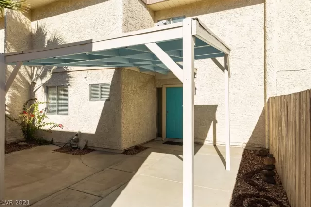 MLS: 2354468 Condo For Sale