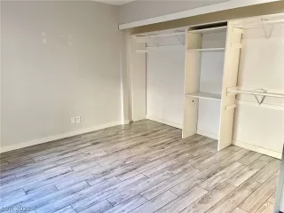 Photo #6: 2354470 Listing