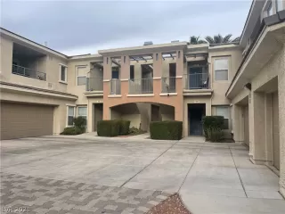 Photo #2: 2354510 Listing