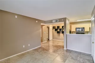 Photo #5: 2354527 Listing 