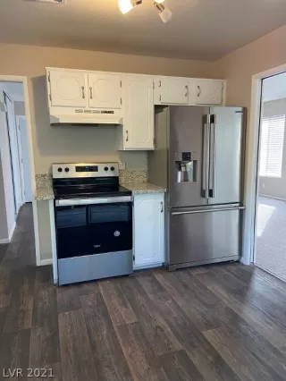 Photo #6: 2354554 Listing