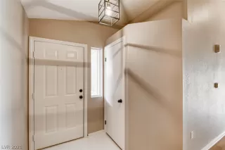 Photo #5: 2354576 Listing 