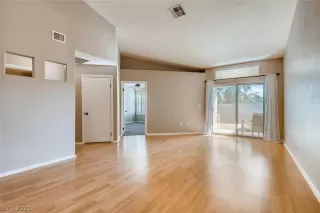 Photo #6: 2354576 Listing 