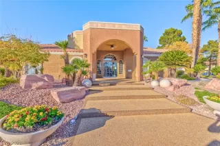 Photo #3: 2354581 Listing 