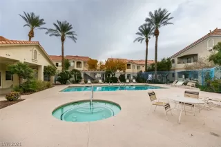 Photo #2: 2354582 Listing