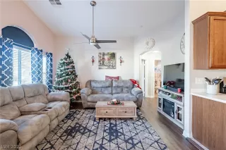 Photo #1: 2354610 Listing