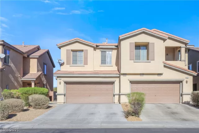 MLS: 2354611 Condo For Sale