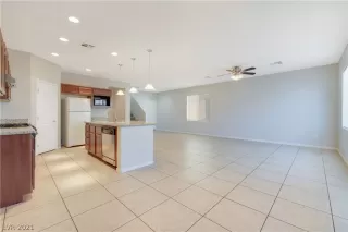 Photo #4: 2354611 Listing 