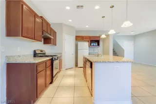 Photo #5: 2354611 Listing 