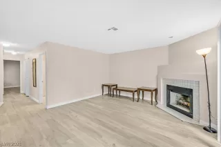 Photo #2: 2354636 Listing 