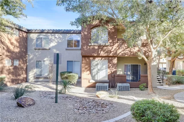 MLS: 2354671 Condo For Sale