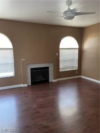 Photo #2: 2354683 Listing 