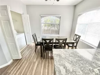 Photo #5: 2354713 Listing 