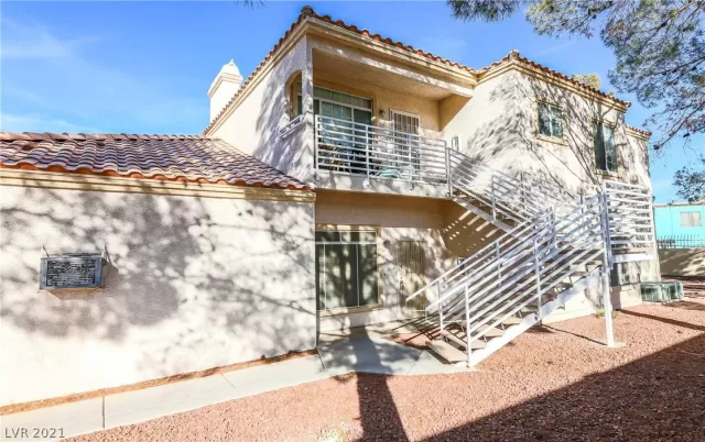 MLS: 2354737 Condo For Sale